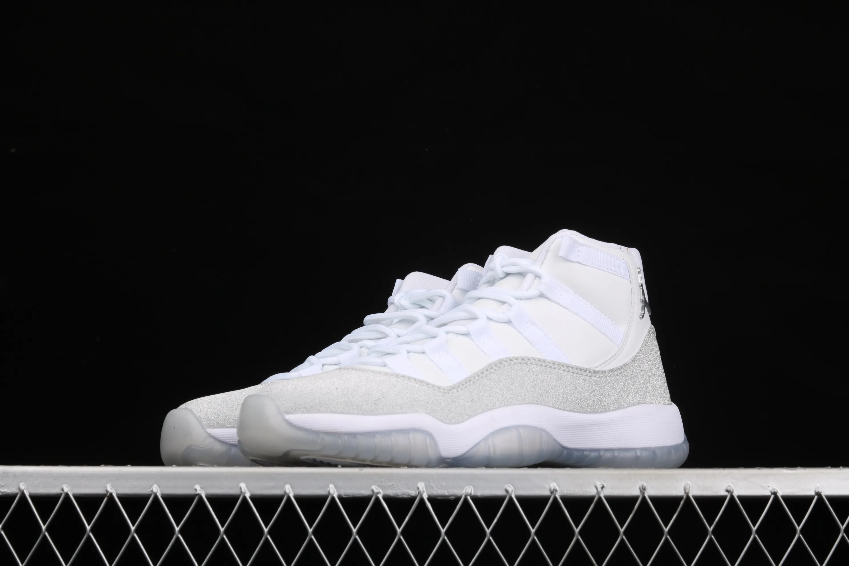 All categories Air Jordan Jordan series basketball shoes Air Jordan 11 Air Jordan 11 Metallic Silver AJ11 Joe 11 Swarovski Starry AR0715-100